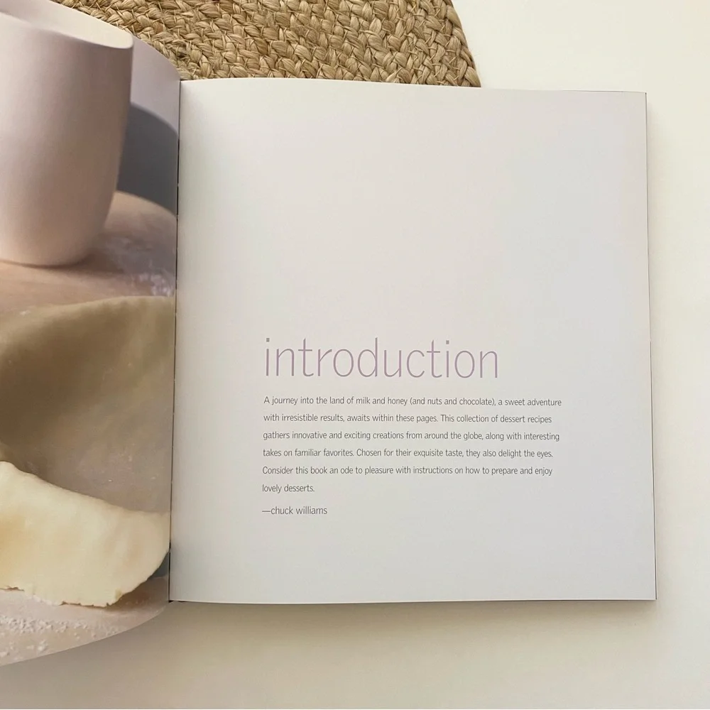 WILLIAMS-SONOMA Cakes, Cookies, Pies & Tarts Cookbook
